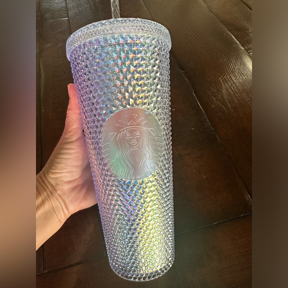 Starbucks Diamond cut stuffed cup with straw.